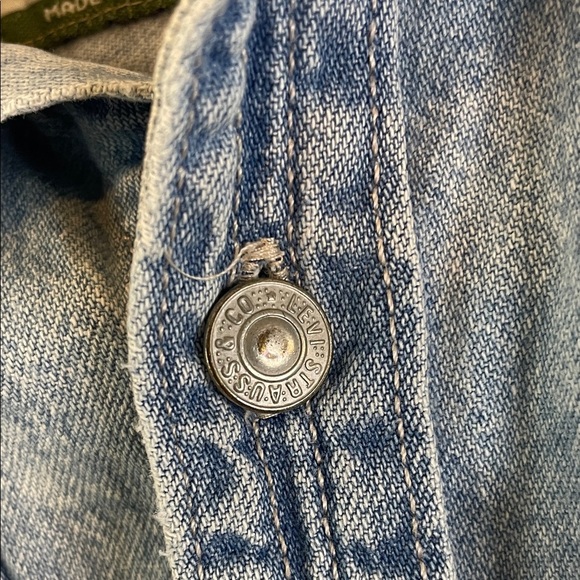 Levi’s Kids Denim Button Down Shirt – Light Wash Western Style Size 7 - Picture 8 of 15